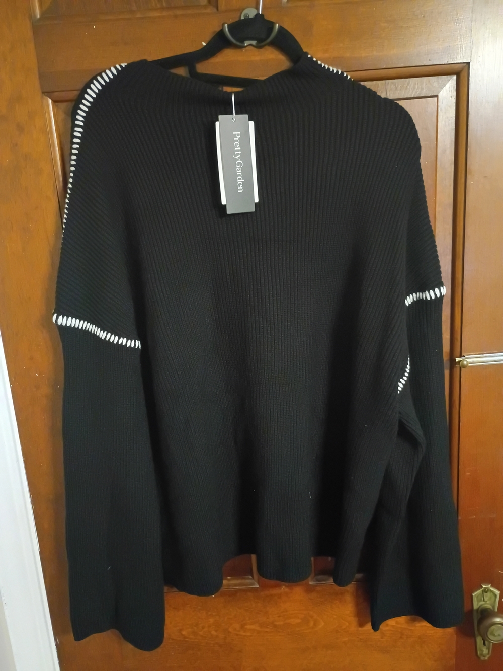 Women's Black Knit Sweater with Contrast Stitch Size XXL